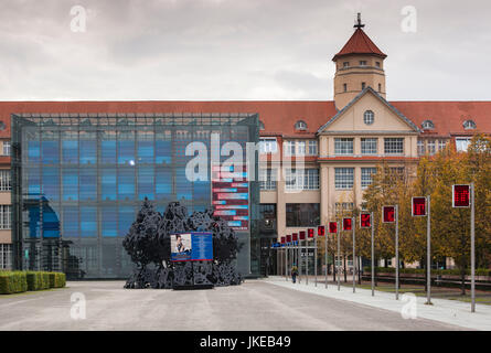 Allemagne, Baden-Württemberg, Karlsruhe, ZKM, Zentrum für Kunst und Medientechnologie, musée d'art moderne à l'ancien WW1-ère fabrique de munitions, extérieur Banque D'Images