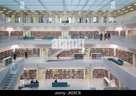 Allemagne, Bade-Wurtemberg, Stuttgart, Mailaender Platz, nouvelle bibliothèque de la ville de Stuttgart, de l'intérieur Banque D'Images