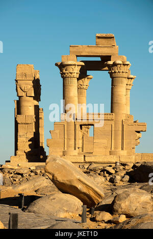 L'Égypte, Assouan, kiosque Kertassi, von dem neben Mandulis-Tempel Kalabsha-Insel auf der im Nasser-Stausee Assuan-Damm nahe beim Banque D'Images