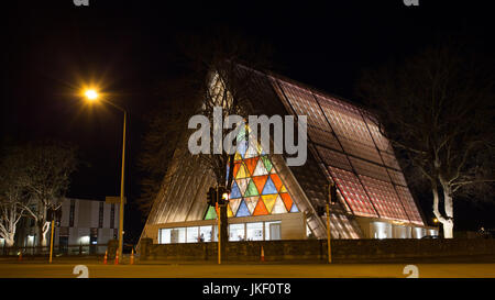 La Cathédrale de Christchurch de transition au début de l'éclairage de nuit en hiver Banque D'Images