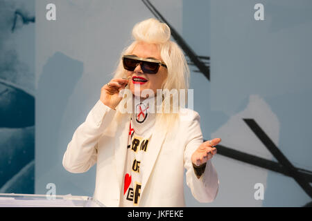 Londres, Royaume-Uni. 23 juillet 2017 Fashion designer Pam Hogg parle à Londres © 2017 Pure Laura De Meo/ Alamy Live News Banque D'Images