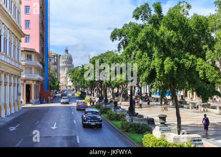 Paseo del Prado, boulevard populaire dans la Vieille Havane, Cuba Banque D'Images