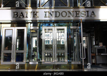 Jakarta, Indonésie. 10 juillet, 2014. La banque d'Indonésie (BI) est la banque centrale de la République d'Indonésie. Crédit : Richard James M. Mendoza/Pacific Press/Alamy Live News Banque D'Images