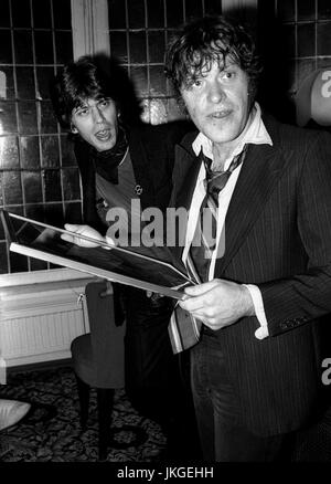 KIM LARSEN musicien et chanteur de rock danois dans la bande de l'essence à un disque d'or à Stockholm 1981 Banque D'Images