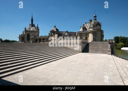 Château de Chantilly parc et jardin avec d'équitation dans le nord de Paris, France Banque D'Images