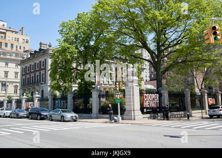 Andrew Carnegie mansion maintenant Cooper Hewitt design Smithsonian Museum New York USA Banque D'Images