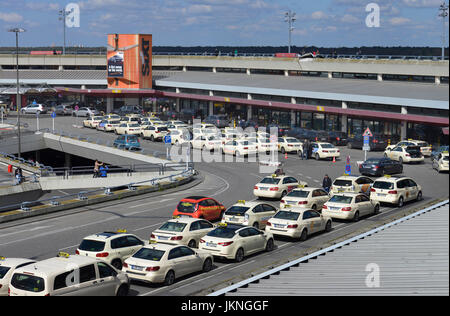 Les taxis, un terminal de l'aéroport de Tegel, village, Reinicken, Berlin, Allemagne, la borne A, Flughafen Tegel, Reinickendorf, Deutschland Banque D'Images