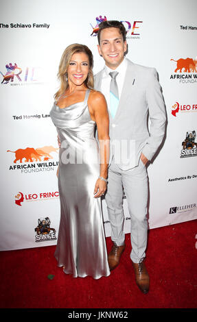 HOLLYWOOD, CA - le 23 juillet : Robyn Shreiber, Italo Elgueta, Ride au gala inaugural de la Fondation - Danse pour l'Afrique au Boulevard3 en Californie le 23 juillet 2017. Credit : FS/MediaPunch Banque D'Images