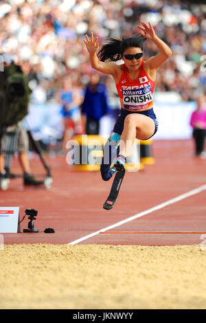 Londres, Royaume-Uni. 23 juillet, 2017. Hitomi Onishi (JPN) qui s'étend comme elle l'enlève pour sauter dans la Women's Long Saut T42 lors de la finale mondiale d'athlétisme 2017 Para dans le stade de Londres, Queen Elizabeth Olympic Park. Crédit : Michael Preston/Alamy Live News Banque D'Images