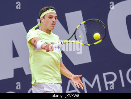 Hambourg, Allemagne. 24 juillet, 2017. Marco Cecchinato à partir de l'Italie joue contre l'Allemand Mayer au premier tour de la Men's single à l'ATP-Tour Tennis Open allemand à Hambourg, Allemagne, 24 juillet 2017. Photo : Daniel Bockwoldt/dpa/Alamy Live News Banque D'Images