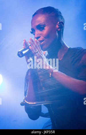 Milan, Italie. 24 juillet, 2017. Le groupe électronique anglais MORCHEEBA effectue sur scène à Circolo Magnolia Crédit : Rodolfo Sassano/Alamy Live News Banque D'Images