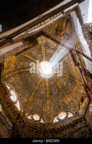 Intérieur de l'Catherdar à Santiago de Compostela, Espagne, Europe. Camino de Santiago. Banque D'Images