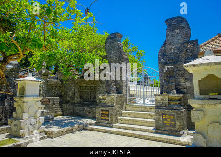 BALI, INDONÉSIE - Mars 11, 2017 : La porte de temple Pura Luhur Uluwatu à Bali, Indonésie Banque D'Images