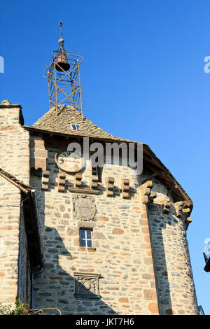 France, Cantal (15), Parc Naturel Régional des Volcans d'Auvergne, Salers, labellisé Les Plus Beaux Villages de France, la Tour de l'horloge // France Banque D'Images