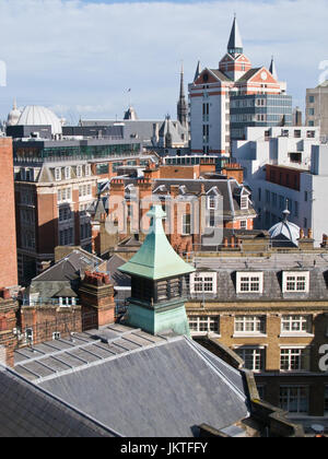 Bâtiments de Londres autour de Holborn, principalement la London School of Economics and Political Science. Vue sur Fleet Street et Chancery Lane Banque D'Images