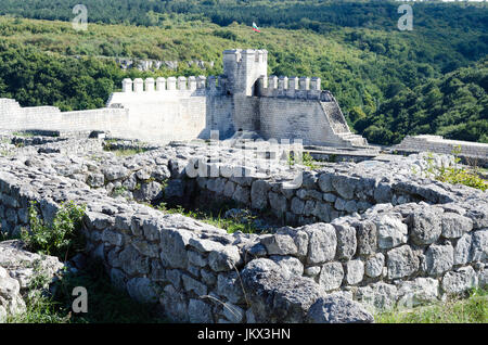 Ruines de la forteresse médiévale de Shumen, Bulgarie Banque D'Images