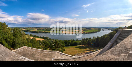 Panorama de la vallée du Danube du célèbre temple Walhalla près de Regensburg, Bavière, Allemagne. Banque D'Images