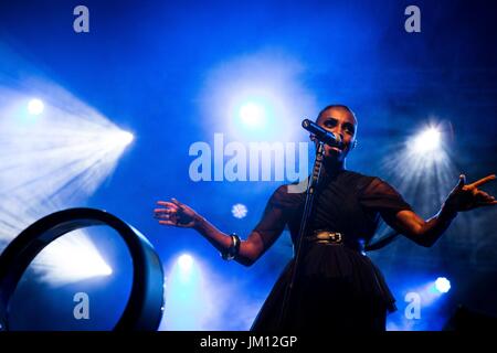 Skye Edwards de la bande électronique anglaise Morcheeba en photo sur scène comme ils font à Circolo Magnolia Segrate dans Milan, Italie (photo de Roberto Finizio / Pacific Press) Banque D'Images