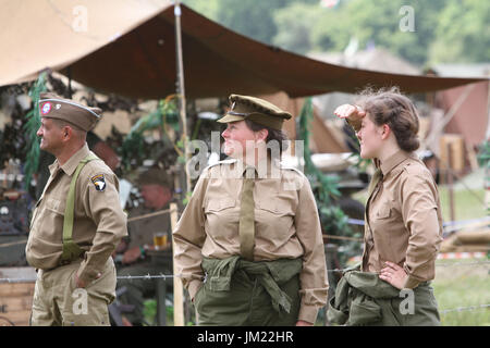 21 juillet 2014 - Paddock Wood, Kent, UK - de reconstitution historique habillés comme des soldats de la Seconde Guerre mondiale à la guerre et de la paix au Revival Hop Farm dans la région de Paddock Wood Kent UK 26/7/2017 (Crédit Image : © Theodore Liasi via Zuma sur le fil) Banque D'Images