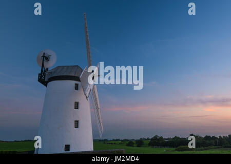 Ballycopeland Moulin, près de Millisle, comté de Down, Irlande du Nord a été rénové en été 2017 et est le seul moulin à vent de l'Irlande. Banque D'Images