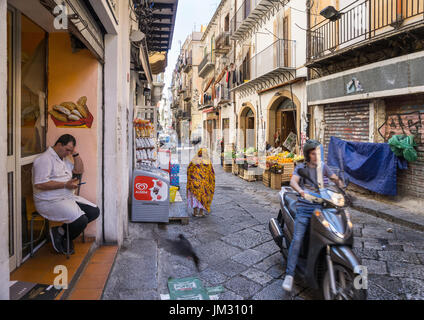 Dans la Vucciria market district Centre de Palerme, en Sicile. Banque D'Images