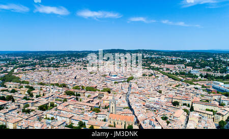 Vue aérienne de la ville d'Aix en Provence, Bouches du Rhône, France Banque D'Images