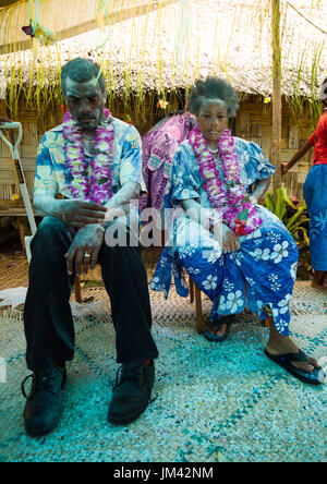 Deux couverts dans la farine pendant un mariage traditionnel, Malampa Province, l'île d'Ambrym, Vanuatu Banque D'Images