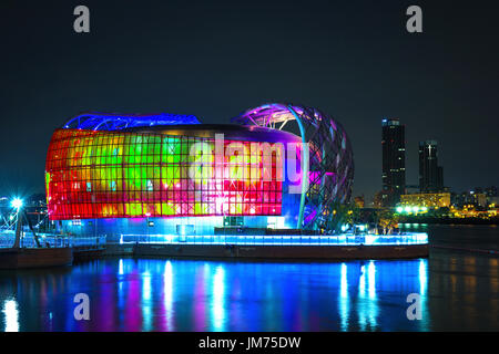 SEOUL - 3 août : colorés de Séoul Île flottante. C'est une île artificielle située sur le fleuve Han. Photos prises le Août 3,2015 à Séoul, en Kor Banque D'Images