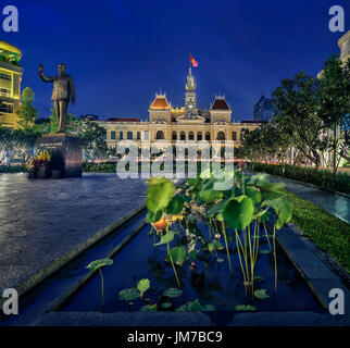 Ajouter à sélection Ho Chi Minh city hall Banque D'Images