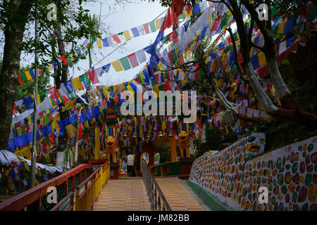 Saisie de Mahakal temple sur la colline de l'Observatoire, Dajeeling, Bengale occidental, Inde Banque D'Images