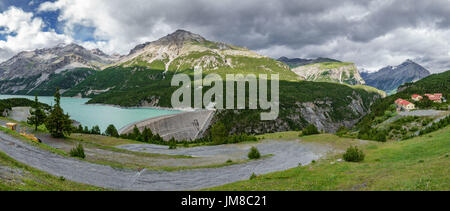 Lac de Barrage de Cancano - Bormio (province de Sondrio) Banque D'Images