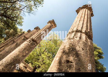 Colonnes ioniques à Olympie, Grèce Banque D'Images