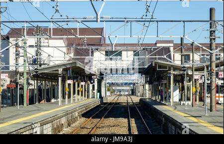 Tokyo, Japon - Jan 2, 2016. Vue de la voie ferroviaire à la gare de Tokyo, Japon. Banque D'Images