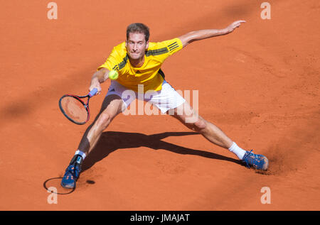 Hambourg, Allemagne. 26 juillet, 2017. Florian Mayer de l'Allemagne en action contre A. Kuznetsov, de la Russie dans le men's single à l'ATP-Tour Tennis Open allemand à Hambourg, Allemagne, 26 juillet 2017. Photo : Daniel Bockwoldt/dpa/Alamy Live News Banque D'Images