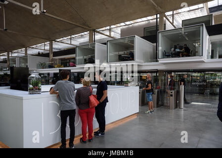 Paris, Halle Freyssinet, Station F Banque D'Images