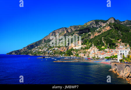 Amalfi, Côte Amalfitaine, Péninsule de Sorrente, Campanie, Golfe de Salerne, Italie. Banque D'Images