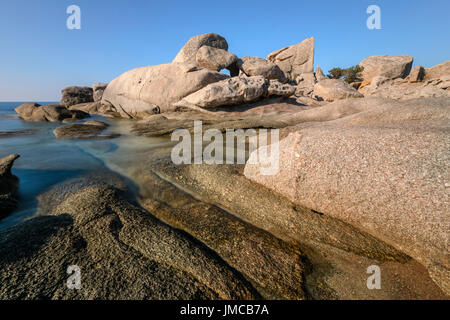 La plage de Palombaggia, Porto-Vecchio, Corse, France Banque D'Images