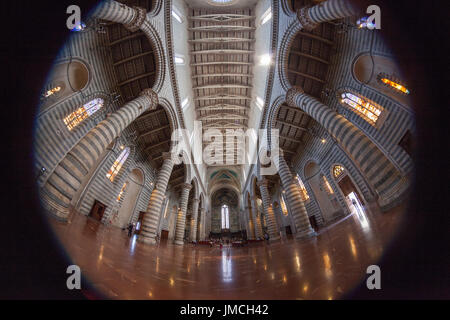 Intérieur de la cathédrale d'Orvieto, Italie Banque D'Images