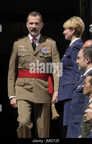 Felipe VI d'Espagne assistant à la cérémonie de clôture du 18ème cours de la personnel du collège supérieur des Forces armées, à Madrid, Espagne. Comprend : Felipe VI d'Espagne où : Madrid, Communauté de Madrid, Espagne Quand : 26 Juin 2017 Crédit : Oscar Gonzalez/WENN.com Banque D'Images