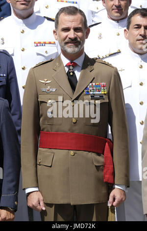 Felipe VI d'Espagne assistant à la cérémonie de clôture du 18ème cours de la personnel du collège supérieur des Forces armées, à Madrid, Espagne. Comprend : Felipe VI d'Espagne où : Madrid, Communauté de Madrid, Espagne Quand : 26 Juin 2017 Crédit : Oscar Gonzalez/WENN.com Banque D'Images