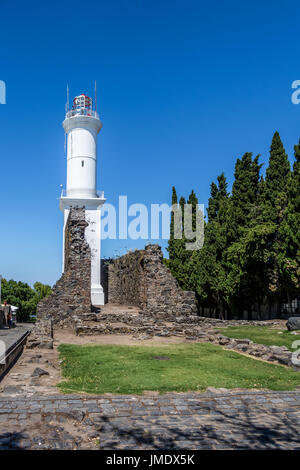 Leuchtturm - Colonia del Sacramento, Uruguay Banque D'Images