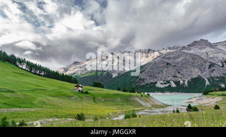 La queue de Cancano Lake - Bormio (province de Sondrio) Banque D'Images