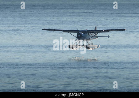 Vintage Saltspring Air canada hydravion de Havilland Beaver Harbour bientôt à Vancouver, Colombie-Britannique, Canada. Banque D'Images