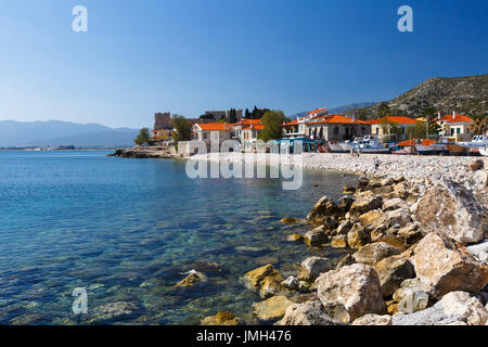 Plage de Pythagorio ville sur l'île de Samos, en Grèce. Banque D'Images