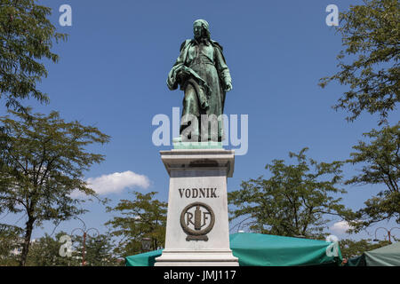 Statue de Valentin Vodnik à Vodnik Square à Ljubljana, Slovénie Banque D'Images