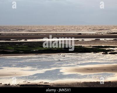 Soir lumière brillant sur plage, maryport, Cumbria, Royaume-Uni Banque D'Images