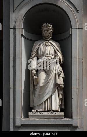 Florenz, Uffizien Statue, Giovanni Boccaccio - Florence, Galerie des Offices, Statue Giovanni Boccaccio Banque D'Images