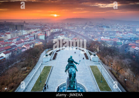 L'Europe, République tchèque, Tchéquie, Prague, la colline de Vitkov, Zizkov, Statue équestre de Jan Zizka de Trocnov, troisième plus grande statue équestre en bronze Banque D'Images