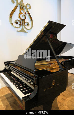 Grand Piano Steinway and Sons en Showroom, NYC, USA Banque D'Images