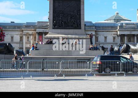Londres, Royaume-Uni. 27 juillet, 2017. Préparation dans le centre de Londres à Prudential Ride London 2017 qui a lieu entre le 29 et 30 juillet. Credit : Claire Doherty/Pacific Press/Alamy Live News Banque D'Images